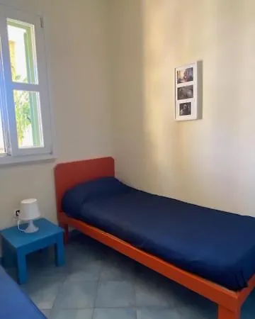 V 4*